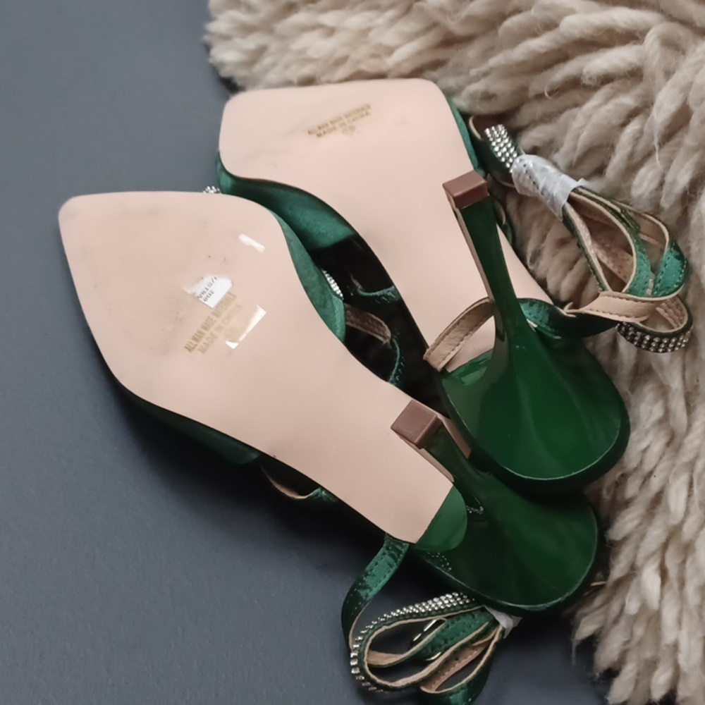 Heels - Picture 8 of 15